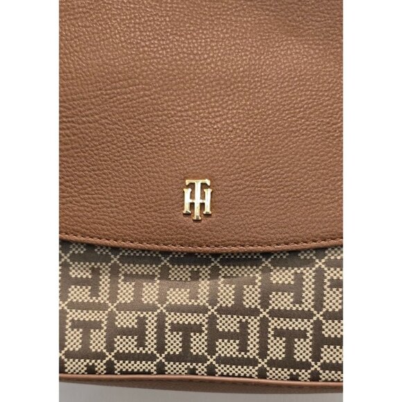 Tommy Hilfiger Monogram Tan & Brown Shoulder Bag With Gold Accents - Picture 4 of 9